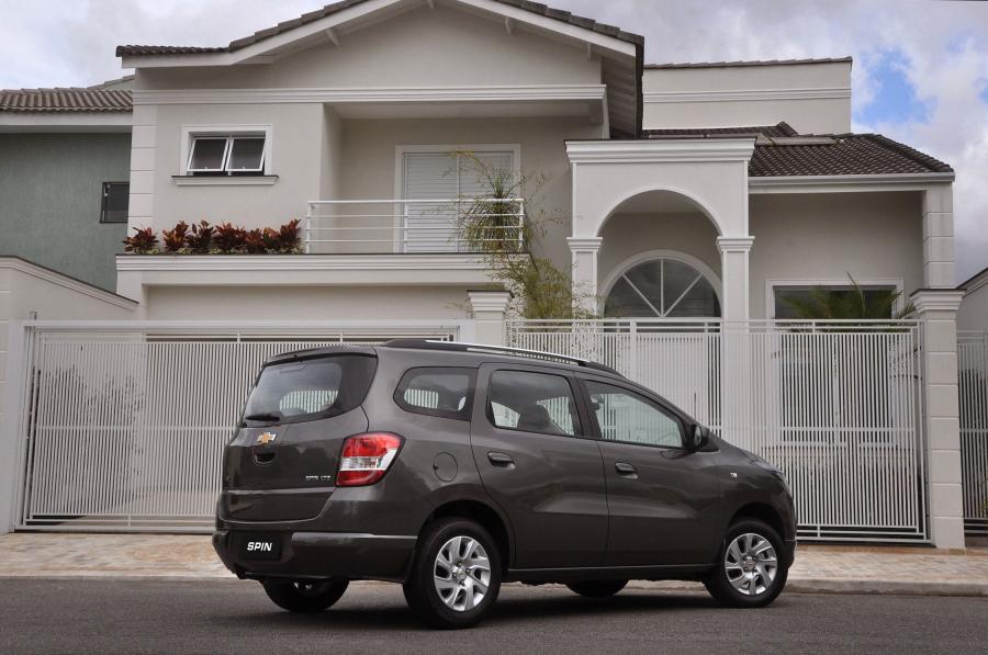  Chevrolet Spin 2012 года  (фото 13 из 21)
